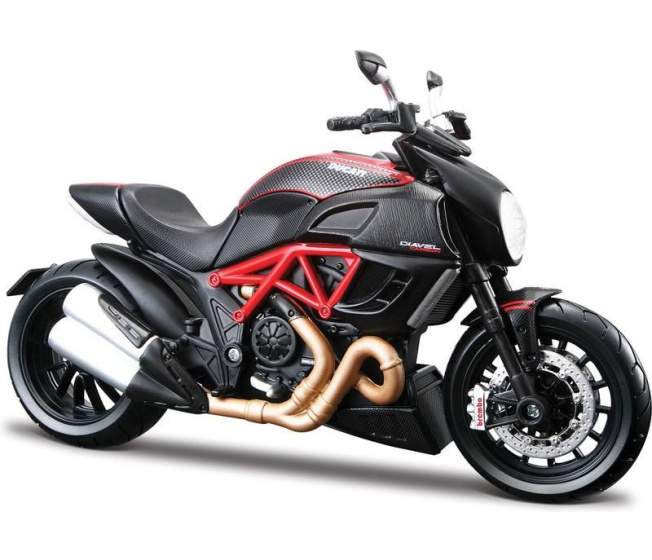 Motorka Ducati Diavel Carbon